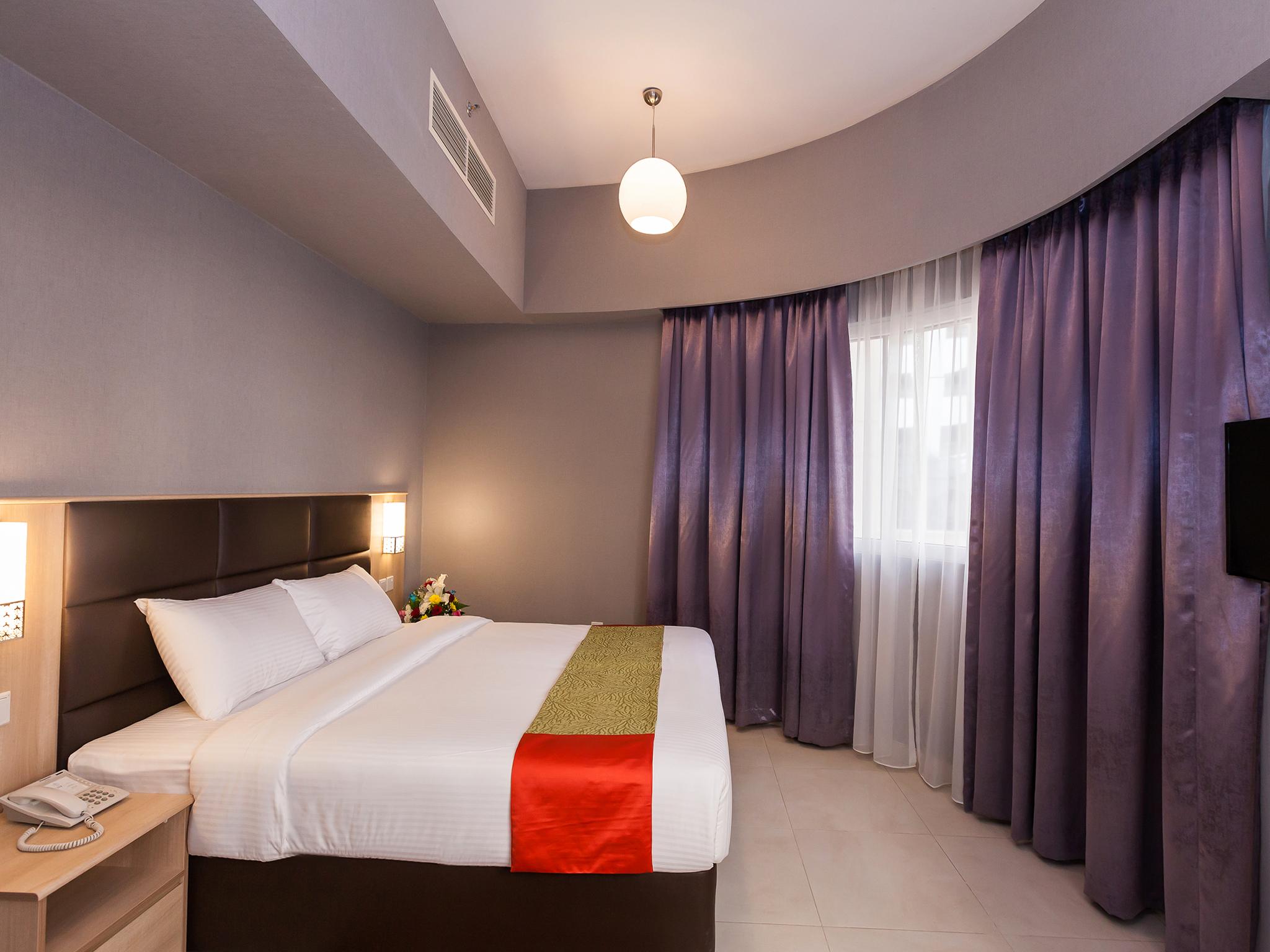 Florida Square Hotel Dubai Exterior foto